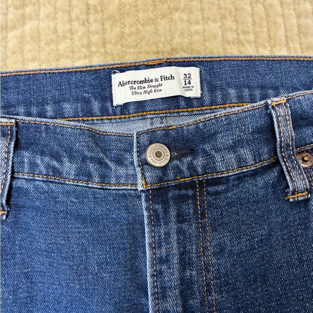 Abercrombie & Fitch the slim straight ultra high rise